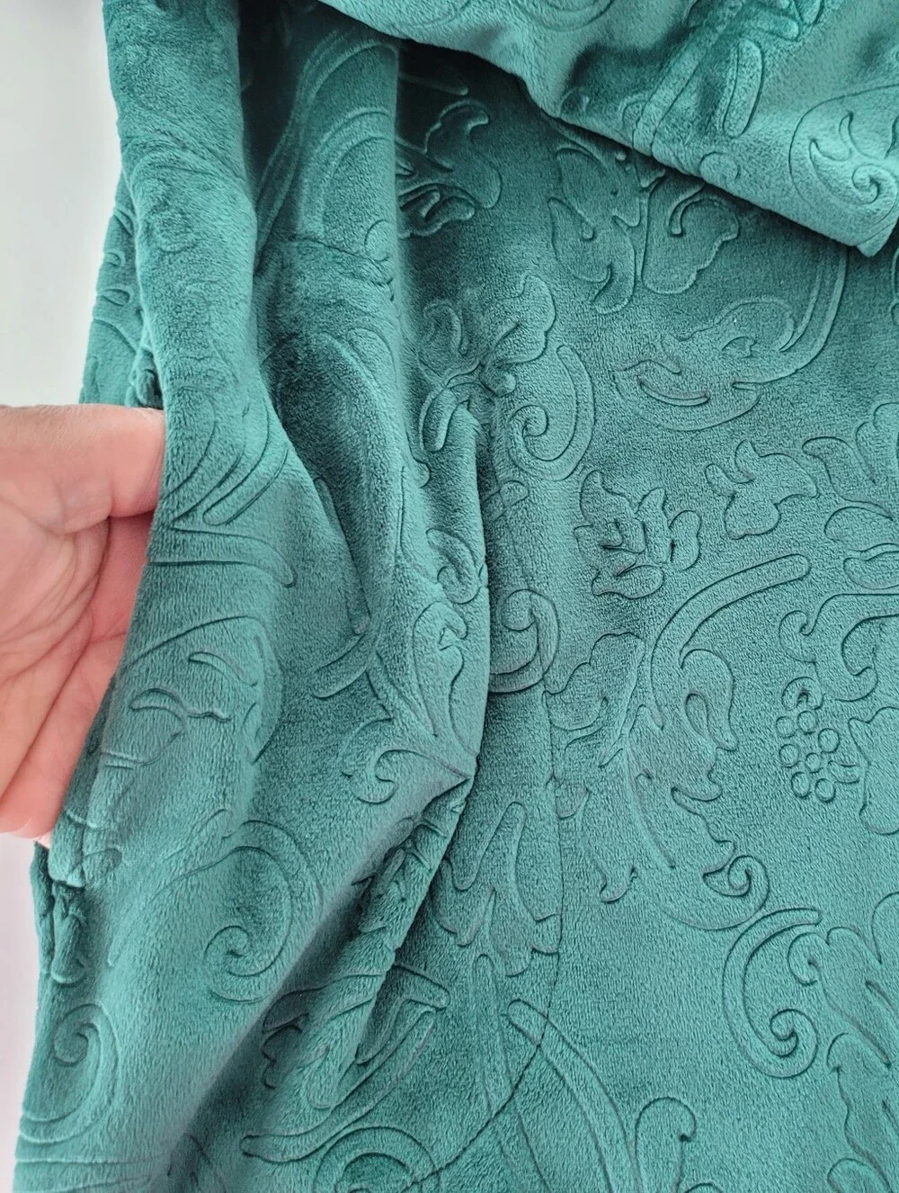 Charter Club Women's Embossed Velour Zip-Front Robe  Exclusive Size M